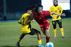 Hotgirl Thanh Nhã bất lực “xé lưới” nữ Malaysia