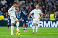 Real Madrid chỉ còn 9 cầu thủ và hứng chịu thất bại đáng xấu hổ trên sân nhà