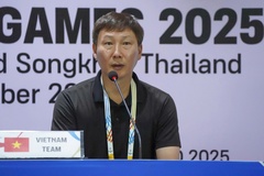 HLV Kim Sang-sik sau chiến thắng của U22 Việt Nam: Tôi muốn dành cho các cầu thủ 100 điểm"