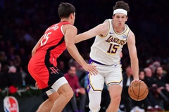 Austin Reaves rời sân sớm ngày Giáng sinh, Luka Doncic cảnh báo về sự nguy hiểm của chấn thương bắp chân