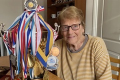 Bóng bàn mỗi ngày giúp cụ bà 99 tuổi duy trì sức sống phi thường