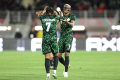 Kết quả Cúp châu Phi: Osimhen dành tặng một bàn thắng cho trọng tài biên