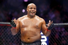 Daniel Cormier sẵn sàng đấu Jon Jones lần cuối trên sàn vật, không phải tại UFC