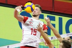 Pol M. Kochanowski phải ngồi ngoài dài hạn vì chấn thương đầu gối