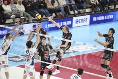 Piacenza và Trento giành chiến thắng ở lượt trận mở màn vòng 14 SuperLega Italia