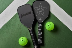 Chọn vợt pickleball theo cân nặng: Yếu tố quan trọng thường bị bỏ qua