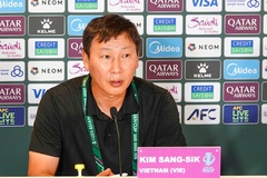 HLV Kim Sang Sik bật mí “đòn hiểm” giúp U23 Việt Nam ghi bàn từ... bóng chết