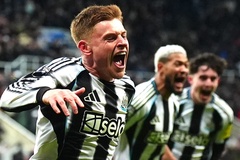 "Newcastle ngược dòng kịch tính nhờ bàn quyết định muộn nhất lịch sử Ngoại hạng Anh