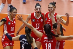 Olympiacos ngược dòng hạ nhà vô địch Serbia, Stevanović tỏa sáng rực rỡ tại Champions League