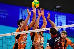 Berlin Recycling Volleys vượt ải Prague sau 129 phút nghẹt thở