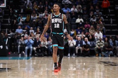 Nội tình Grizzlies: JJJ chia sẻ về áp lực "căng thẳng" mà Ja Morant đang đối mặt giữa bão tin đồn