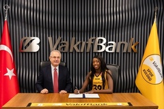 VakıfBank chính thức chiêu mộ Malual: Bước đi chiến lược củng cố lực lượng