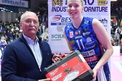 Isabelle Haak gia hạn hợp đồng với Imoco Volley