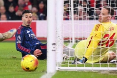 Arsenal bỏ lỡ cơ hội nới rộng khoảng cách lên 9 điểm sau trận hoà gây tranh cãi