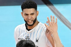 Leo bùng nổ với 26 điểm, Hyundai Capital áp sát ngôi đầu