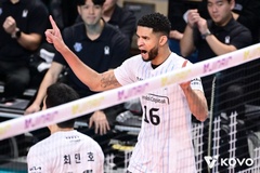 Leo và cuộc tái ngộ đặc biệt với Park Chul-Woo: Từ đồng đội thân thiết đến đối thủ trên băng ghế huấn luyện