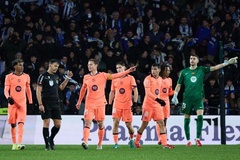 HLV Flick lên tiếng đầy phẫn nộ về trọng tài sau trận thua của Barcelona