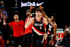 Bùng nổ trên sân nhưng cô đơn ngoài đời: Nỗi niềm của sao trẻ Deni Avdija tại NBA