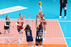 Fenerbahçe huỷ diệt đối thủ trong trận derby bóng chuyền Thổ Nhĩ Kỳ