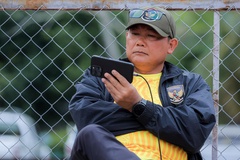 FIFA cấm 20 trận, phạt nửa tỷ đồng quan chức bóng đá Indonesia vì bạo lực trọng tài