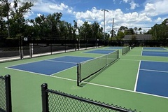 12 thiếu niên, 1 mục tiêu: Lập kỷ lục thế giới về tái chế bóng tennis & pickleball