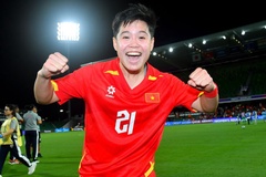 Ngân Thị Vạn Sự khiêm tốn sau cú đúp mang về chiến thắng cho tuyển nữ Việt Nam