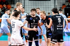 Set đấu 44-42 đi vào lịch sử bán kết cúp bóng chuyền châu Âu