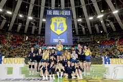 Tượng đài bóng chuyền Hàn Quốc Yang Hyo-jin treo áo trong buổi lễ ngập tràn nước mắt