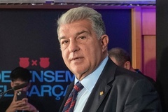 Chủ tịch Barcelona giải thích về thương vụ thất bại với Messi vào năm 2023