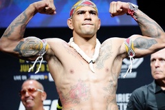 Gác lại ân oán triệu đô, Alex Pereira gửi lời động viên chân thành đến Israel Adesanya trước UFC Seattle