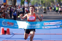 Nguyễn Thị Oanh kéo dài kỷ lục 10 lần vô địch liên tiếp tại Tiền Phong Marathon