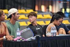 Từ màn lội ngược dòng ấn tượng đến khoảnh khắc bối rối: Hayden Patriquin mất vợt sau bán kết