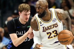 Ghi 96 điểm trong hai trận: Thần đồng Cooper Flagg làm lu mờ LeBron James