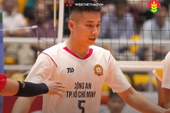 Dễ dàng nhấn chìm đối thủ, Công An Tp.HCM vươn lên ngôi đầu giải bóng chuyền VĐQG