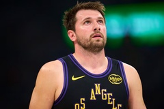 Chạy đua với NBA Playoffs, Luka Doncic tích cực trị liệu gân kheo tại Tây Ban Nha