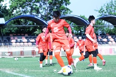U20 nữ Việt Nam tập luyện làm quen điều kiện nắng nóng trước trận tứ kết