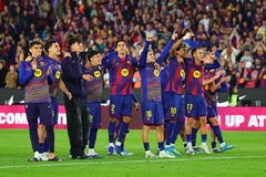 Kỷ lục khán giả sân Camp Nou đặt niềm tin vào màn ngược dòng của Barcelona