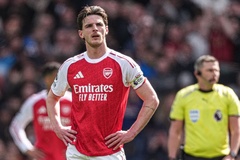 Lời nguyền tái diễn khiến Arsenal đứng trước nguy cơ tuột chức vô địch một cách đau đớn nhất