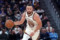 Đối mặt trận đấu sinh tử, HLV Steve Kerr vẫn kiên quyết không vắt kiệt sức Stephen Curry