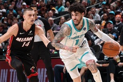 LaMelo Ball sắm vai người hùng, Charlotte Hornets tiễn Miami Heat rời khỏi vòng NBA Play-In