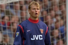 Alex Manninger, cựu thủ môn Arsenal và đội tuyển Áo qua đời một cách bi thảm