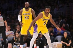 Cơ hội đổi đời cho Bronny James: HLV JJ Redick xác nhận vai trò then chốt trước Houston Rockets