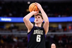 Khước từ 10 triệu USD từ NCAA, ngôi sao trẻ người Đức Hannes Steinbach nhắm thẳng tới NBA