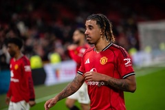 Man Utd khủng hoảng hàng phòng ngự khi 4 trung vệ vắng mặt trong trận gặp Chelsea