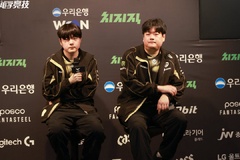 Canyon và HLV Ryu nhìn lại thất bại của GEN trước HLE: Chúng tôi quá cứng nhắc!