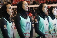 Bóng chuyền Iran tổ chức trận giao hữu tưởng niệm các nạn nhân trong thảm kịch tên lửa