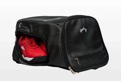 Những vật dụng không thể thiếu trong balo thi đấu pickleball