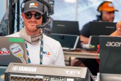 Hậu trường PPA Tour: Người “điều khiển cảm xúc” bằng âm nhạc trên sân pickleball