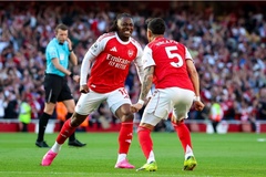 Siêu máy tính cập nhật dự đoán vô địch sau chiến thắng căng thẳng của Arsenal