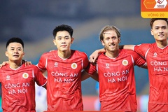 Đình Bắc rực sáng hat-trick, CAHN thị uy sức mạnh trên đỉnh V.League